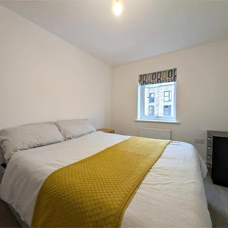 Entire 3 Bed House In Centre Apartment